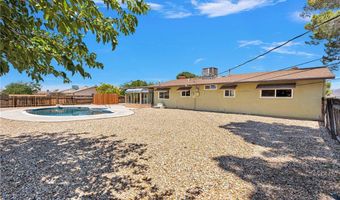 15530 Dakota Rd, Apple Valley, CA 92307
