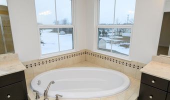 41 Gina Dr, Allentown, NJ 08501