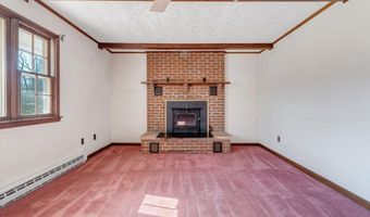 212 W W Ln, Asbury, WV 24916