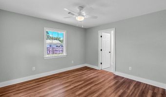 406 Easterbrook St, Bay St. Louis, MS 39520