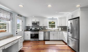 49 Baldwin Rd, Billerica, MA 01821