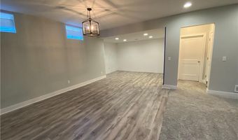 17895 168th St, Basehor, KS 66007