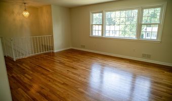 5012 LARNO Dr, Alexandria, VA 22310