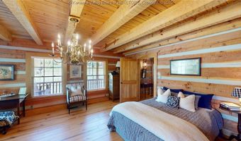 8 Abby Ln, Barboursville, WV 25504
