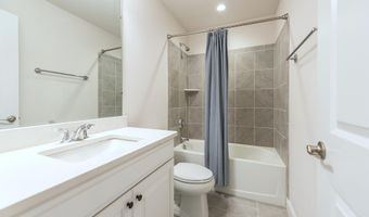 3075 N Spurway Dr, Ann Arbor, MI 48105