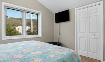 18000 OCEAN Blvd, Rockaway Beach, OR 97136