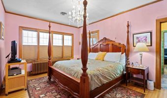 247 4TH St, Athena, OR 97813