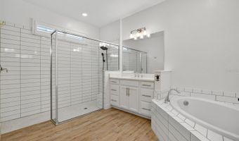 830 MANNS HARBOR Dr, Apollo Beach, FL 33572