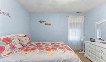 15 Aborn Ave, Cumberland, RI 02864