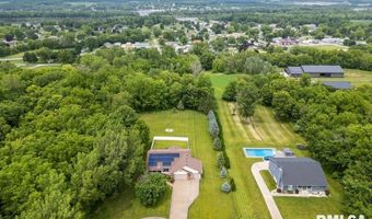 325 WOODLAND Dr, Andalusia, IL 61232