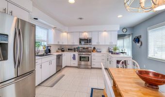 16 N Aberdeen, Atlantic City, NJ 08401