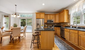 2 Ellsworth Pl, Avon, CT 06001