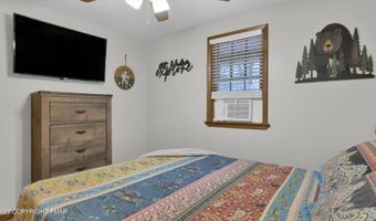 42 Ottomanelli Dr, Albrightsville, PA 18210