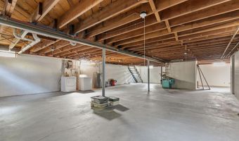 2570 PALISADES Ln, Appleton, WI 54915