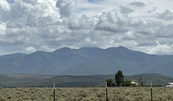 620 Tune Dr, Arroyo Hondo, NM 87513