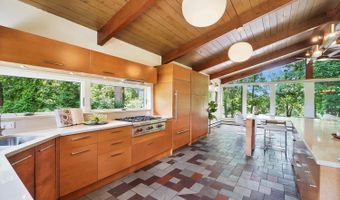 7460 Fair Oaks Dr, Amberley, OH 45237