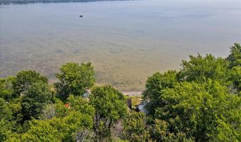 1299 Windmill Pt, Alburgh, VT 05440