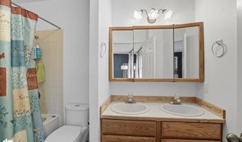 8830 Banjo Cir, Anchorage, AK 99502