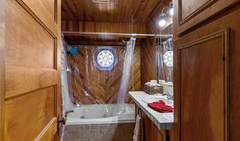 161 Ocean Ave, Cranston, RI 02905