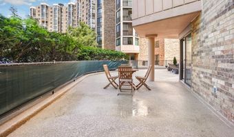 5904 MOUNT EAGLE Dr 108B, Alexandria, VA 22303