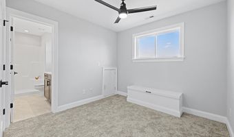 371 Narrow Shore Rd, Aydlett, NC 27916