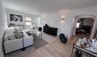 66 Howard St, Bangor, ME 04401