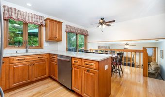 6 Old Sawmill Dr, Beacon Falls, CT 06403