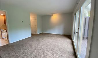 515 Ponds Edge Ln, Allentown, PA 18104