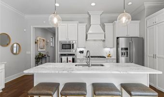 1595 CLUB CREEK Dr, Auburn, AL 36030