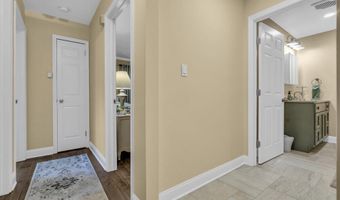 26 Crest Rd, Middletown, NJ 07748