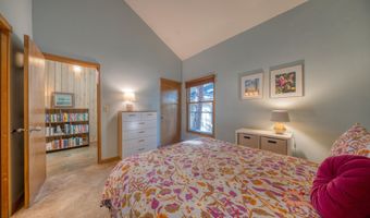 19717 SW Mount Bachelor Dr 254, Bend, OR 97702