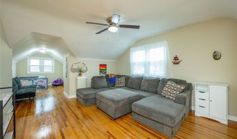 707 Butler St, Ackley, IA 50601