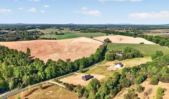 9041 Stonewall Rd, Appomattox, VA 24522