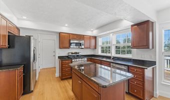 43868 STRONGHOLD Ct, Ashburn, VA 20147