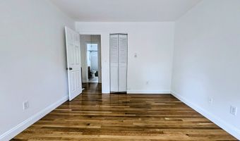 10 Scuppo Rd B10, Danbury, CT 06811