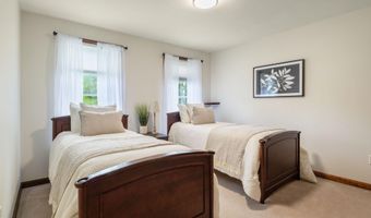 7 Westminster Ln, Auburn, NH 03032