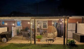 702 Presley St S, Atmore, AL 36502