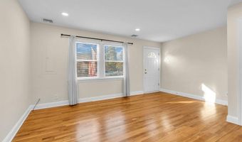 20 Starboard St, Beachwood, NJ 08722