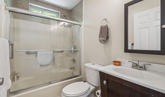 19 Wendy Dr, Alton, NH 03810