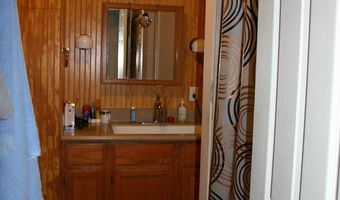 107 SW 7th St, Andrews, TX 79714