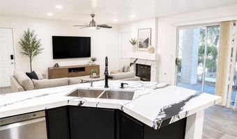 7900 Foxwood Pl 102, Las Vegas, NV 89145