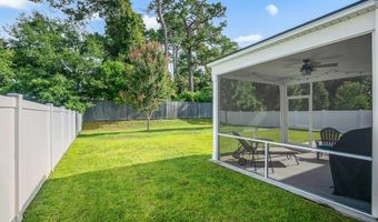 36 Pacolet Ln, Beaufort, SC 29906