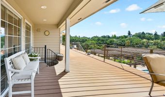 500 Pompadour Dr, Ashland, OR 97520