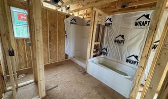 212 Holden Ln, Aberdeen, NC 28315