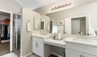 9573 World Cup Dr, Las Vegas, NV 89117