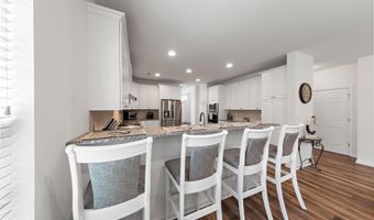 21 AURORA Cir, Barnegat, NJ 08005