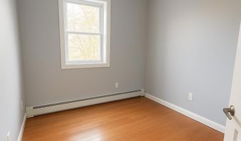 125 W 54TH St 2R, Bayonne, NJ 07002