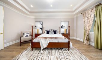 220 W Lemon Ave, Arcadia, CA 91007