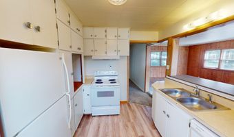 3908 Ontario St, Ames, IA 50014