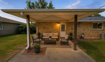 8 S Scatterfield Rd, Anderson, IN 46012